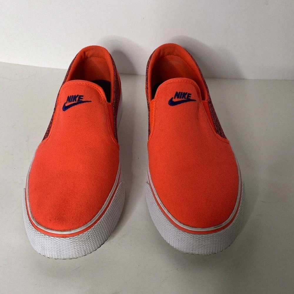Nike Womens Toki Slip On Canvas Shoe Pink Sz 7.5 Loafer Casual